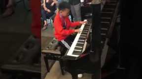 Exceptional Performance by Child Prodigy Pianist
