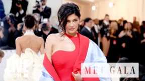 Kylie Jenner SHUTS DOWN 2023 Met Gala With Red Hot Look | KUWTK | E!