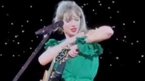 Taylor Swift BROKE her dress on stage