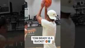 Tom Brady still got that JUMPSHOT. 🔥 (via cbrick603/TT, tombrady/TT) #shorts