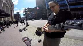 Sultans of swing - Unemployed Vancouver busker makes Knopfler's jaw drop (please support)