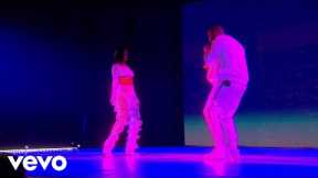 Rihanna - Work - Live at The BRIT Awards 2016 ft. Drake