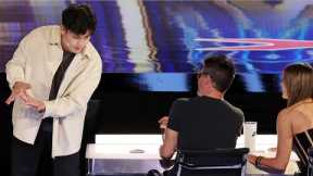Fingers DISAPPEAR! Taiwanese Magician Sam Huang SHOCKED The Judges With His Mind-Boggling Trick