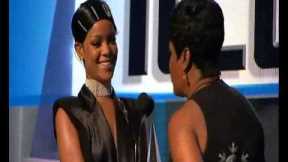 Rihanna - AMA Icon Award 2013 (full)