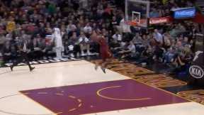 LeBron James Fails on Fast Break Windmill Dunk Attempt