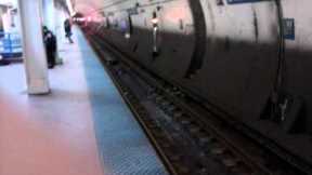 Chicago Street Performer - Beautiful Blue Line Guitar