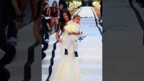 kourtney kardashian almost falls at khloe’s wedding omg 😭 #kardashians