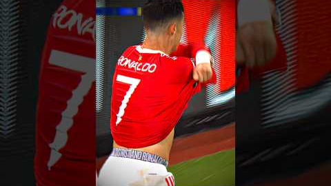 Cristiano's amazing goal against Villarreal 🤯 🐐 #ronaldo #manchesterunited #shorts #football #edit