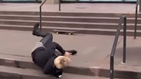 Famous Singers / Celebrity Fails / Falls Off Stage Funny Compilation