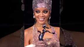when Rihanna won the “Fashion icon award” at the CDFA awards 2014 #rihanna #cdfa #fashion #icon
