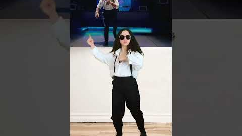 How to dance like Les Grossman aka Tom Cruise in Tropic Thunder - Dance Meme Serie! #shorts