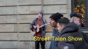 Street Show -Street Performer singing and playing guitar - Amazing performance