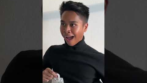 Who wouldn’t love this gift? 🙄 #kardashians