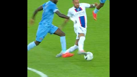 Neymar Showing Mbappé How to Pass ☠️👑