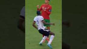 Ronaldo Magic 😱🤯Skills Master #shorts #ronaldo #cr7 #football #soccer