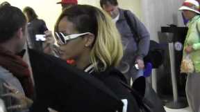 Rihanna's Fans Tell Her Chris Brown Sucks