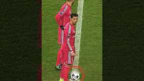 Wanted to distract the audience and Ronaldo! 😱#shorts #ronaldo