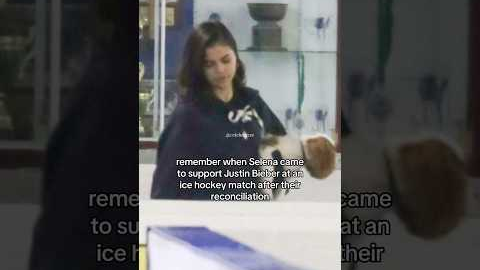 Selena came to support Justin Bieber at an ice hockey match ❤️🥹 #selenagomez #justinebieber #shorts