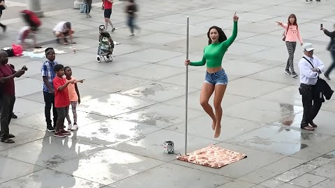 Incredible Street Performers Caught on Camera
