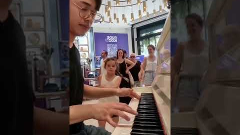 Young girl interrupts pianist #kids #piano #shorts
