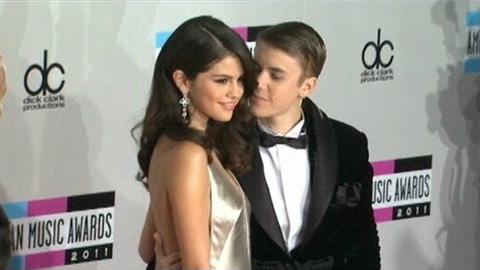 Justin Bieber and Selena Gomez Breakup: Victoria Secret Model to Blame?