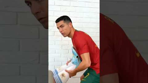 Cristiano Ronaldo doing it wrong 😭 Haaland had to correct him 💀🔥 #viralshorts #football