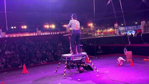 Circus Circus Las Vegas the Boozier Free Ladderman Performance #circuscircus #lasvegas