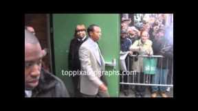 Tiger Woods - Ignores Fans at Good Morning America in NYC