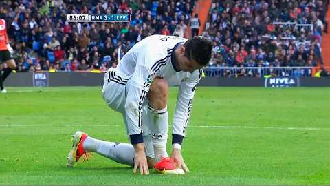 Cristiano Ronaldo 2012/13 👑 Ballon D’Or Level Skills, Goals, Dribbling & Tricks